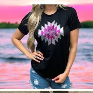 NWT Stwrling Kreek Black Graphic Tee with Pink and Silver Sequins Size Small